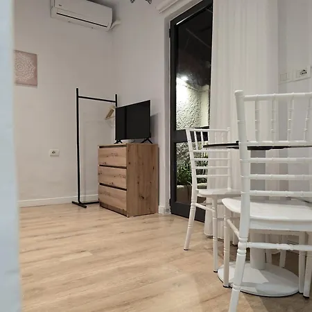 New Bazaar Villa Tirana